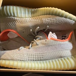 Yeezy boost 350 V2 for sale